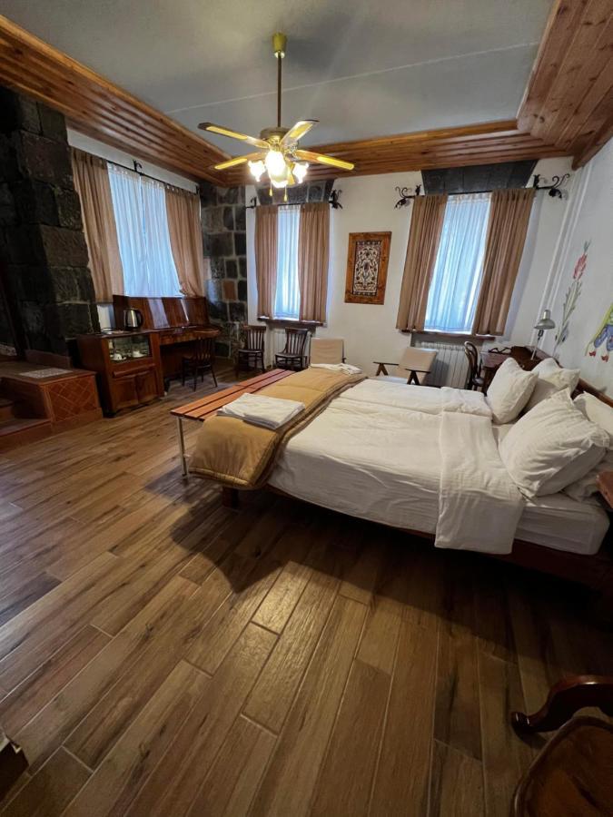 Villa Kars Gjoumri Kültér fotó